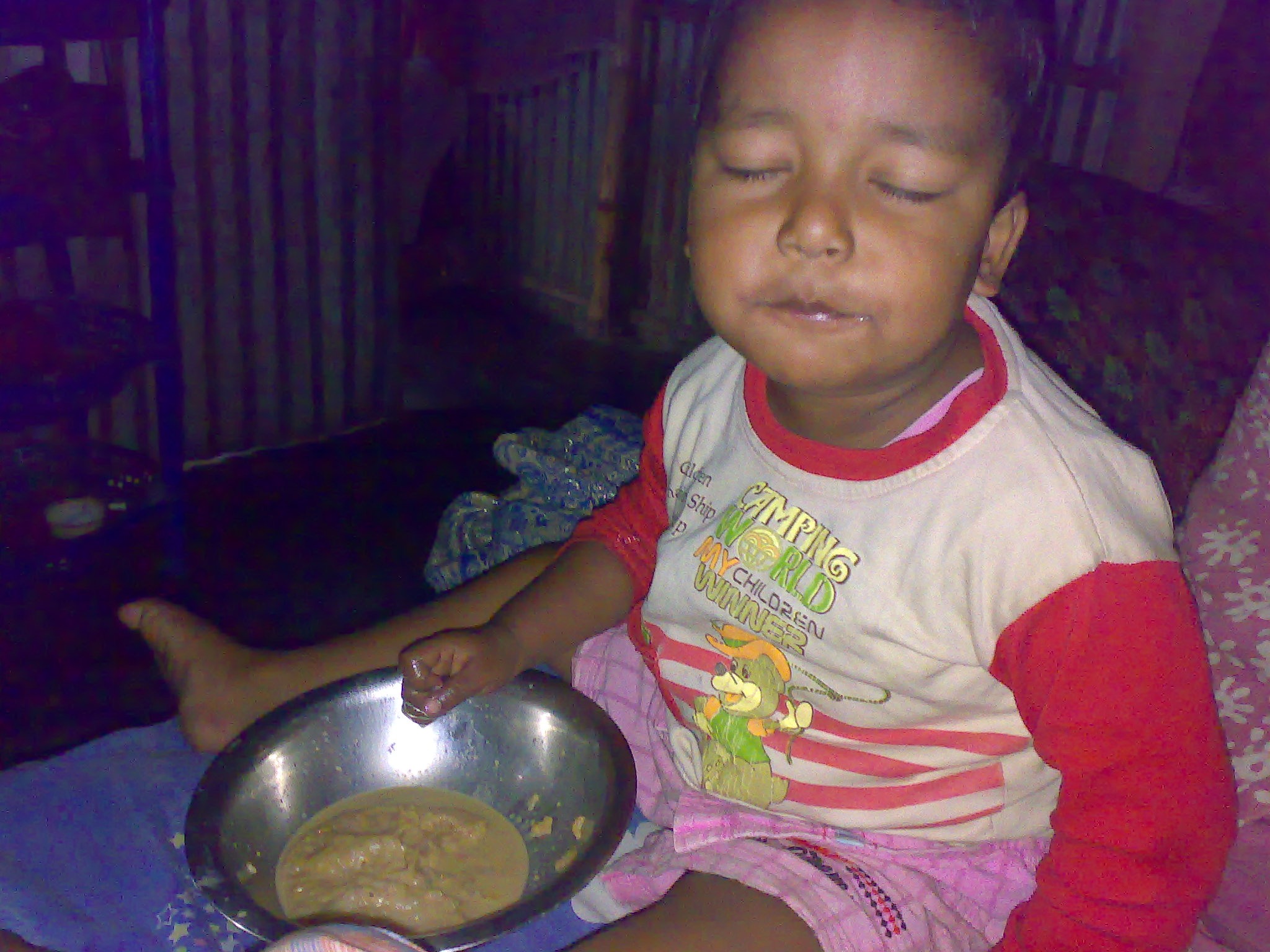 আমাদের সাথে থাকুন-01814923411